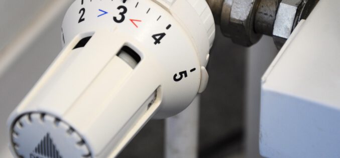 Technika grzewcza i sanitarna – jakie produkty do armatury regulacyjnej warto wybrać?