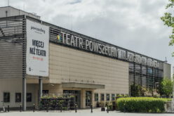 Teatr, który wciąż się wtrąca