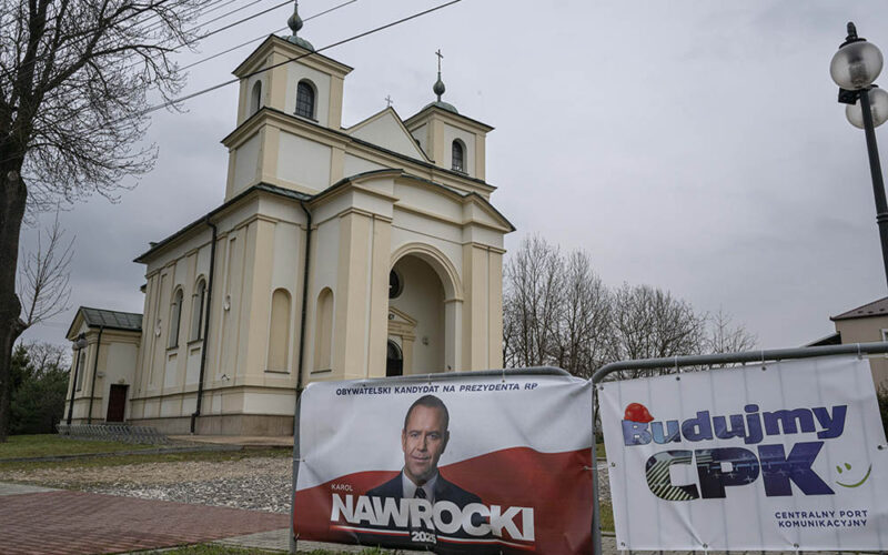 Kościół otwarcie wspierał Nawrockiego