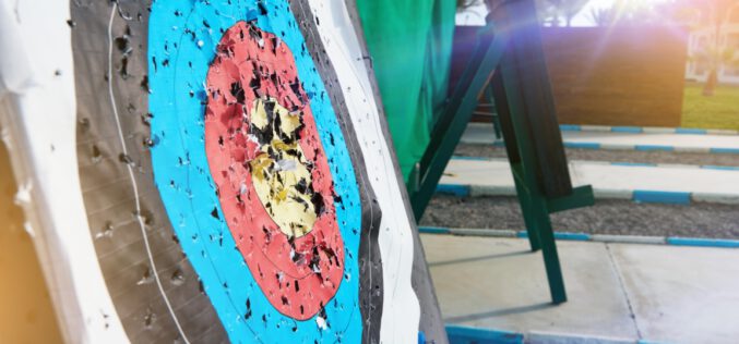 Pasjonuje Cię precyzja i posiadasz umiejętności strzeleckie? Zobacz, czy odnajdziesz się w roli instruktora!