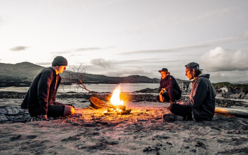 Bezpieczeństwo na wakacjach – co zapakować do plecaka?