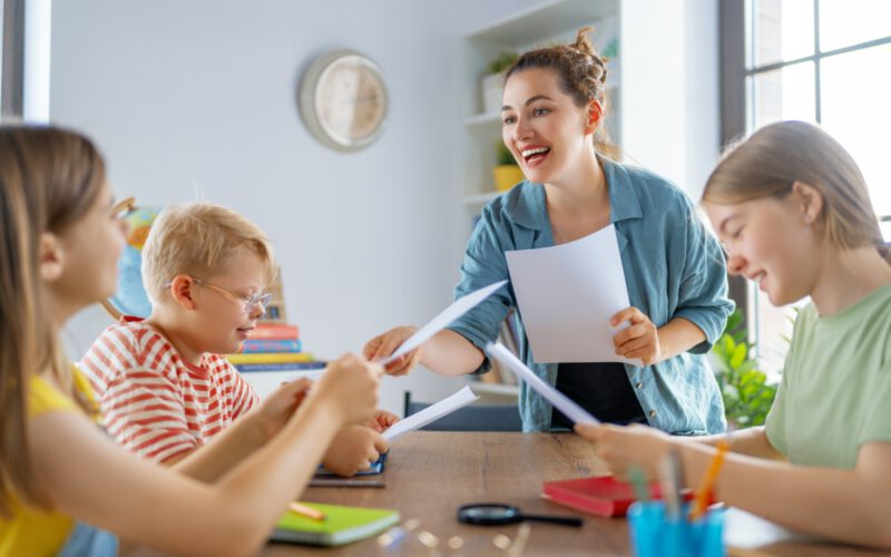 Myślisz o pracy w szkole? Zapisz się na studia z przygotowania pedagogicznego – rekrutacja otwarta!