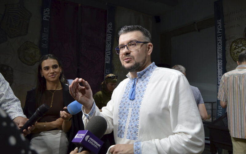 Azowiec na czele Ukraińskiego IPN