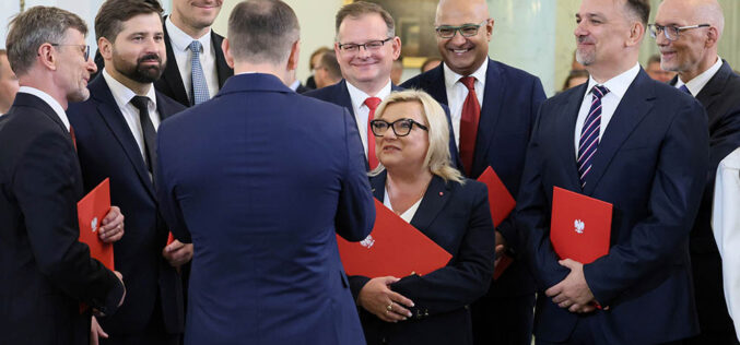 Klakierzy Nawrockiego