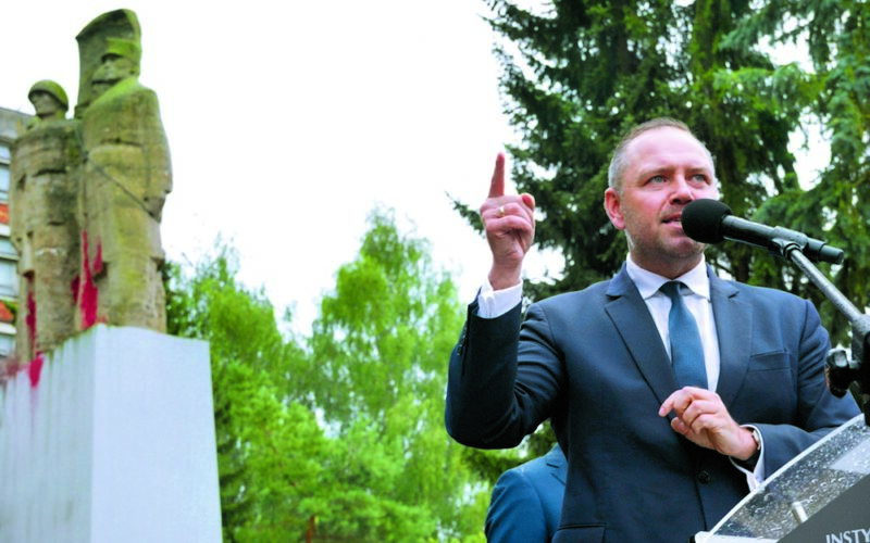 IPN – wylęgarnia pisowskich „kadr”