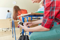 Zakażmy telefonów w szkołach