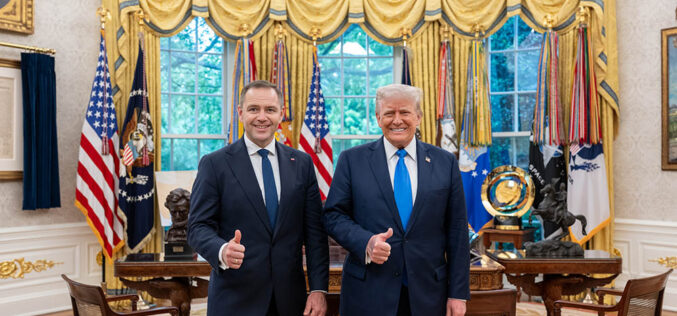 Dlaczego polska prawica tak kocha Trumpa?