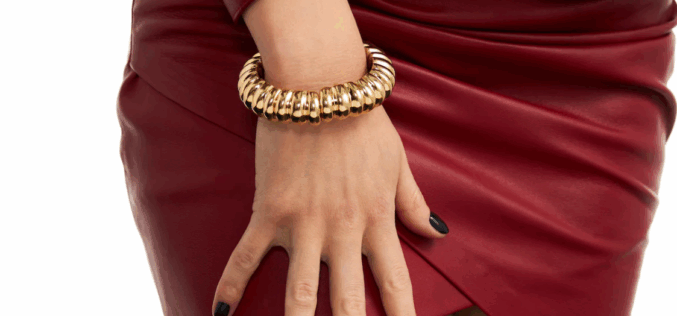 Bransoletki damskie na każdą okazję – jak wybrać model, który podkreśli Twój styl?