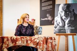 Dziennikarze muszą patrzeć władzy na ręce