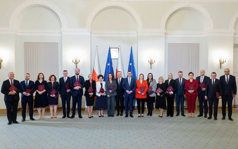 Wilcze doły Kaczyńskiego