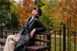 Jesienny chill z dala od miasta – odkryj magię październikowych tras rowerowych