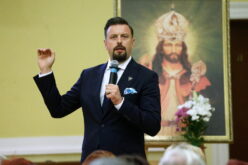 Miasto Maryi walczy z szatanem