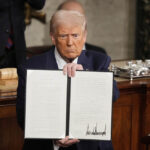 Jak Trump testuje prawo łaski