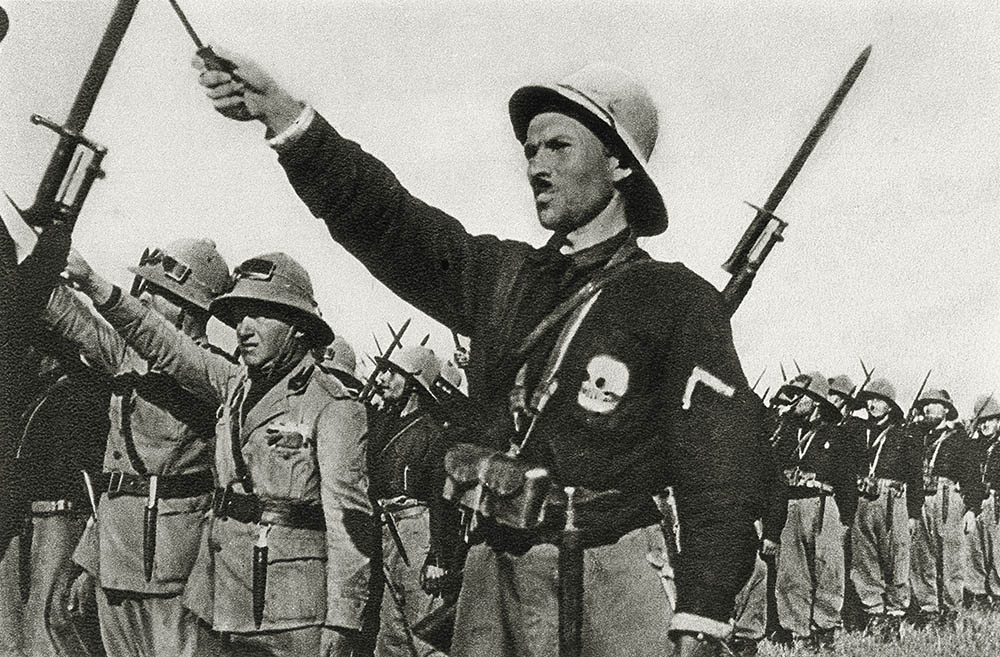 Ostatnia kolonialna, pierwsza faszystowska