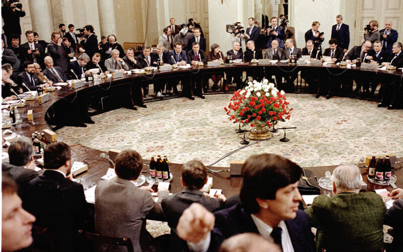 Okrągły Stół – spojrzenie po&nbsp;latach