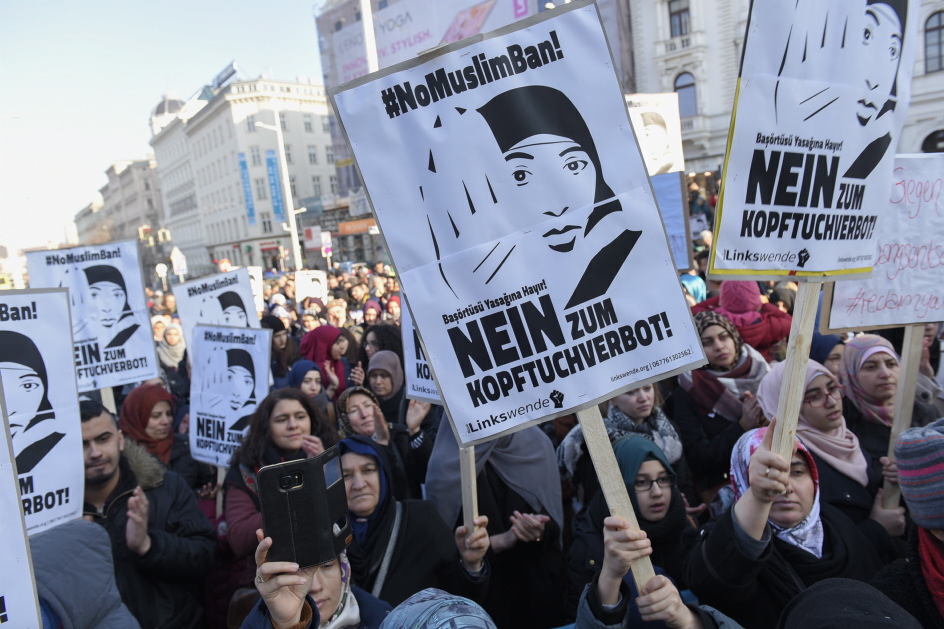 Zacieranie austriackiego profilu