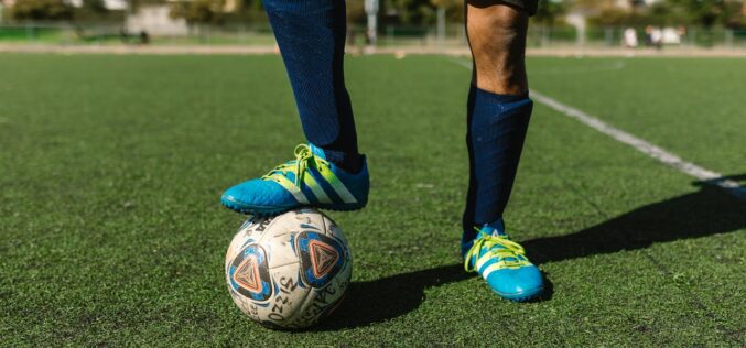 Jak grają najlepsze drużyny świata? Przegląd taktyk od&nbsp;tiki-taki po&nbsp;skrajnie niską obronę