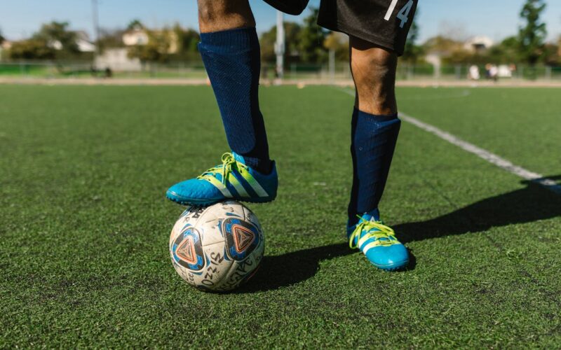 Jak grają najlepsze drużyny świata? Przegląd taktyk od&nbsp;tiki-taki po&nbsp;skrajnie niską obronę