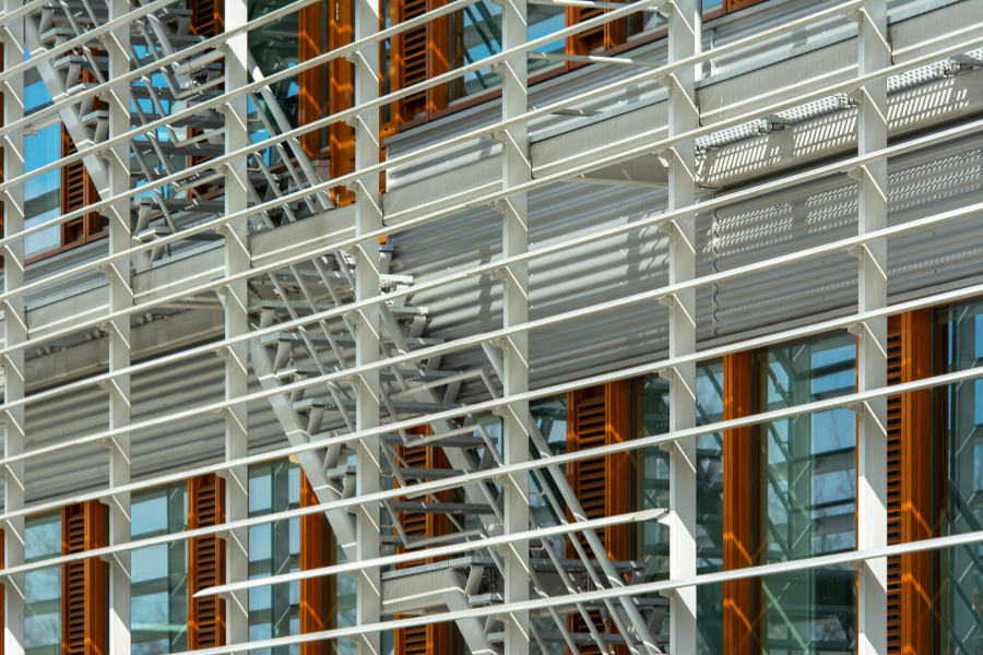 Kiedy rusztowania aluminiowe są najlepszym wyborem na budowie?