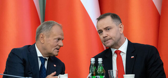 Dwa pałace, jedna Polska