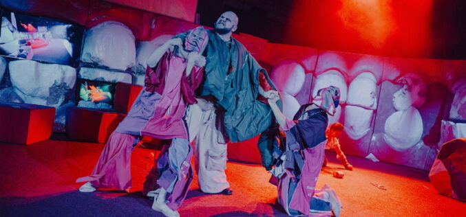 Zęby, zabójczy kartridż i&nbsp;samotność