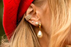Perły na&nbsp;nowo – jak kolczyki z&nbsp;perłami weszły do&nbsp;codziennych stylizacji?