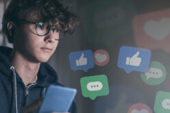 Mycie mózgów młodym Australijczykom