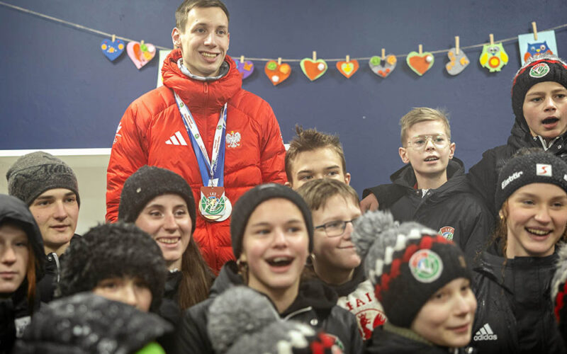 Kacper i Władek. Śnieżne i lodowe medale Polaków