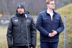 Wpływowy minister, uczynny kolega