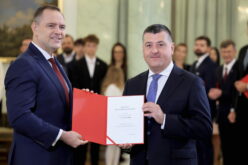 Mniej niż zero