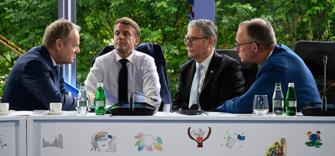 Tusk nie&nbsp;ufa Trumpowi, Kaczyński i&nbsp;Nawrocki wierzą mu&nbsp;całkowicie