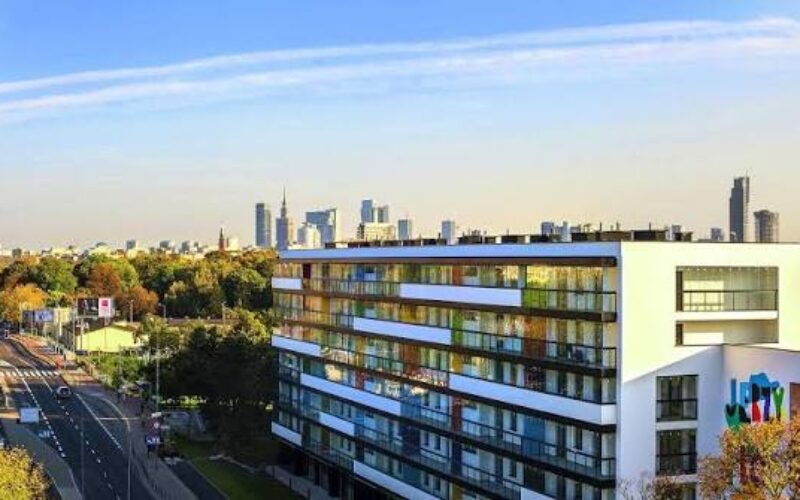 Żoliborz artystyczny – dzielnica, która&nbsp;nie&nbsp;naśladuje centrum
