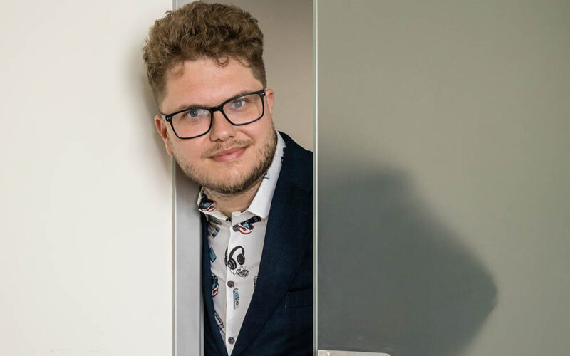 Nowe szaty fejków