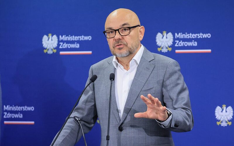 O&nbsp;prezesie NFZ, który&nbsp;się wszystkim ministrom kłania. I&nbsp;trwa