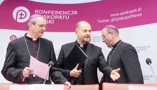 I&nbsp;nie&nbsp;wódź nas w&nbsp;nieskończoność